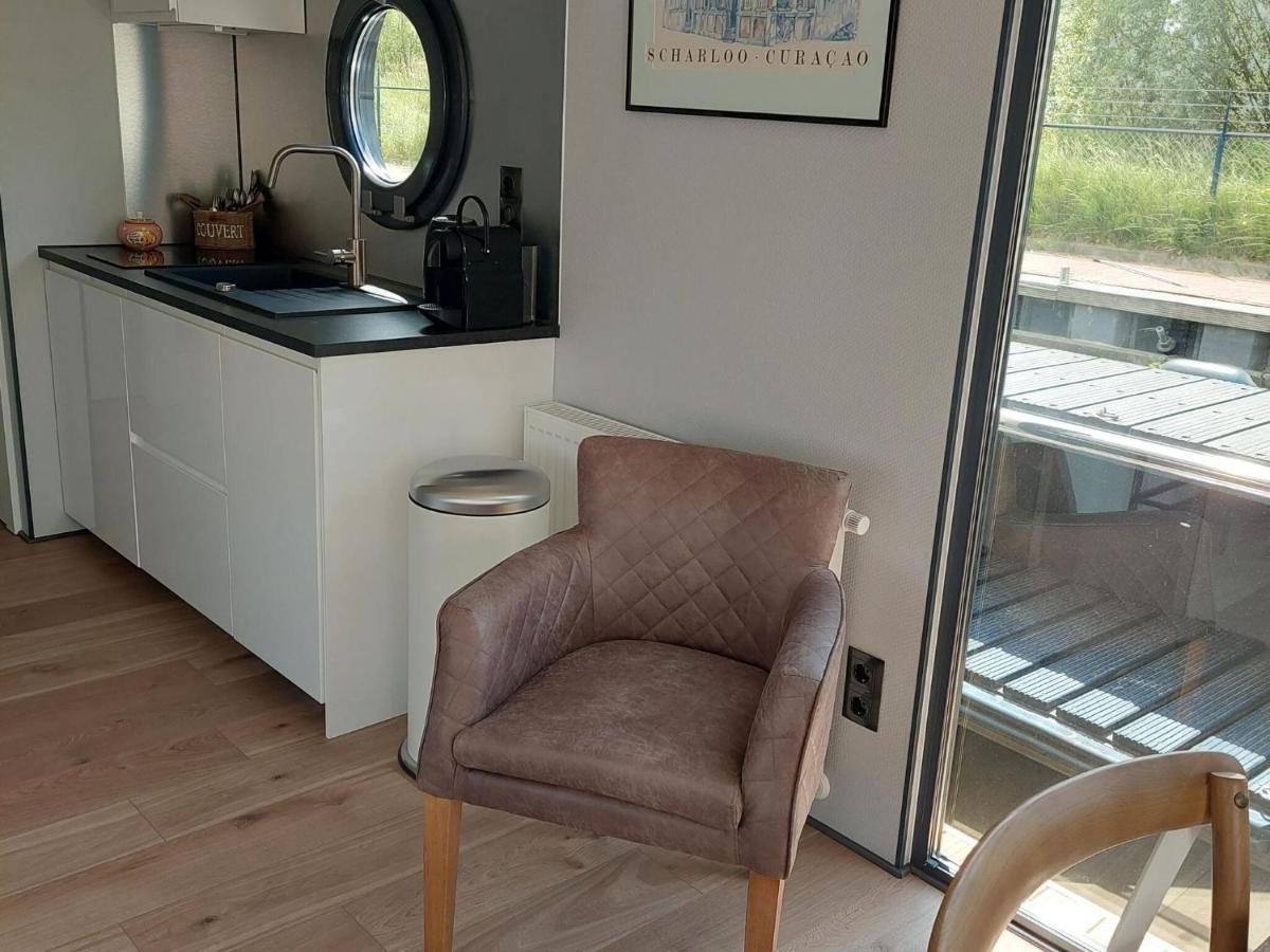 Luxury Houseboat In Volendam Marina Hotell Exteriör bild